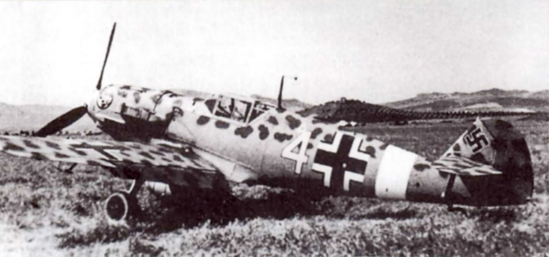 Messerschmitt Bf 109E7Trop 3.JG27 Yellow 4 Libya 1941 Avions 190 P22