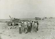 Asisbiz Messerschmitt Bf 109E7Trop 1.JG27 White 1 Wolfgang Redlich relaying mission instructions Libya 1941 eBay 01