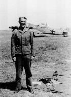 Asisbiz Messerschmitt Bf 109E 7.JG27 White 1 Friedrich Grimpe Balkans 1941 01