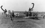 Asisbiz Ostfront Messerschmitt Bf 109E7 8.JG27 Black 12 with yellow band belly landed Minsk Belarus Russia Aug 1941 02