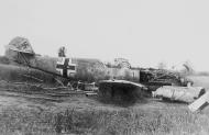 Asisbiz Ostfront Messerschmitt Bf 109E7B 8.JG27 Black 12 with yellow band belly landed Minsk Belarus Russia Aug 1941 05