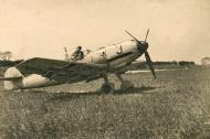 Asisbiz Messerschmitt Bf 109E1 8.JG27 Black 3 showing early camouflage and markings France 1940 01