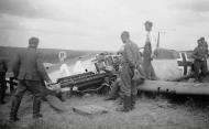 Asisbiz Messerschmitt Bf 109E1B 7.JG27 White 14 belly landed eBay 01