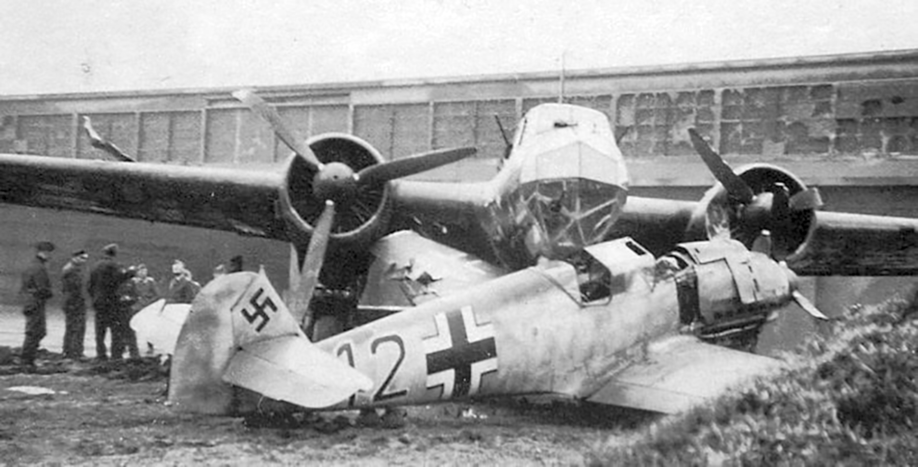 Messerschmitt Bf 109E1 2.ErgGrJG3 Green 12 accident D0 17Z 9.KG3 Amsterdam 1940 ebay 02