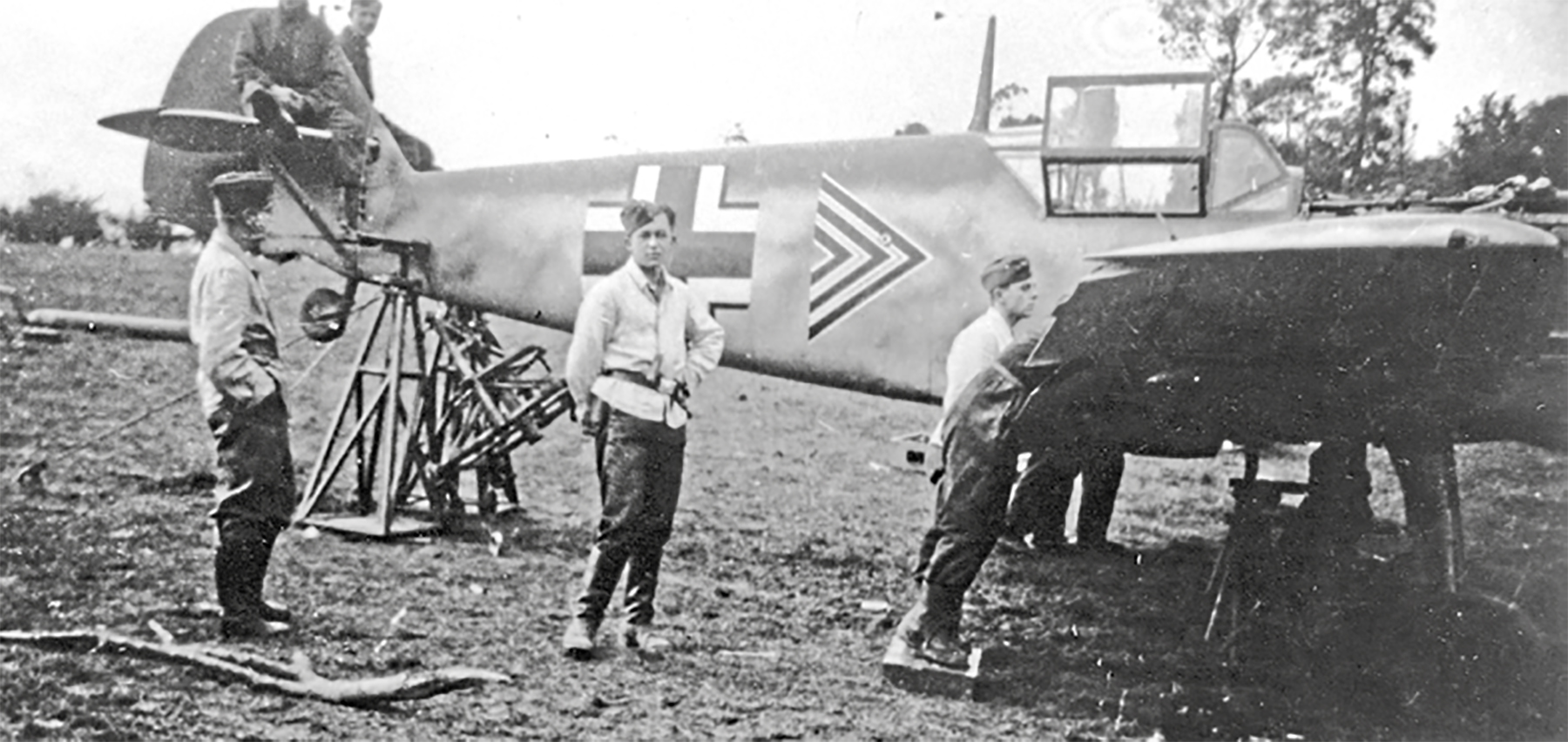 Messerschmitt Bf 109E4 Stab JG3 Triple Chevron Maj Gunther Lutzow Kdr France Sep 1940 01