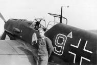 Asisbiz Messerschmitt Bf 109E3 2.JG3 Red 9 Germany Sep 1939 01