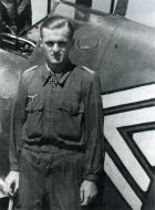 Asisbiz Aircrew Luftwaffe ace Gunther Lutzow Kommodore JG3 Ukraine July 1941 01