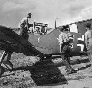 Asisbiz Messerschmitt Bf 109E7 Stab III.JG5 Gunther Scholz Petsamo Finland 1942 05