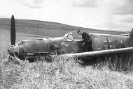 Asisbiz Messerschmitt Bf 109E3 4.JG51 White 2 Hans Illner WNr 1160 France Aug 1940 06