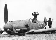 Asisbiz Messerschmitt Bf 109E4 6.JG51 Yellow 10 Fritz Beeck WNr 5587 shot down London 24th Aug 1940 IWM HU67704