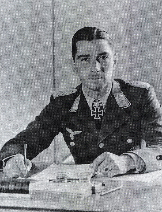 Aircrew Luftwaffe JG51 ace Werner Molders 06