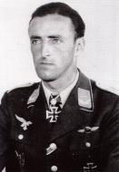 Asisbiz Aircrew Luftwaffe ledgend Herman Graf Russia Sep 16 1942 01