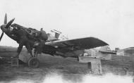 Asisbiz Messerschmitt Bf 109E3 2.ErgJG51 Stkz PT+AE WNr 5101 during engine maintenance 1940 eBay 01