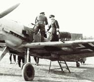 Asisbiz King Michael I of Romania n JG52 Maj Gotthard Handrick inspecting a Bf 109 Baneasa airfield April 1941 eBay 03