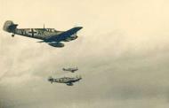 Asisbiz Messerschmitt Bf 109E7 JG52 Stkz VL+AH, VL+AK and VL+AL being ferried to Rumania 1941 eBay 01