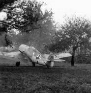 Asisbiz Messerschmitt Bf 109E1 1.JG53 White 1 on its next sortie May 1940 eBay 01