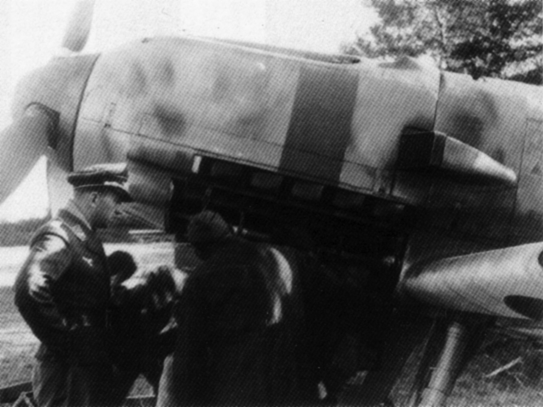 Messerschmitt Bf 109E1 7.JG53 White 11 France Sep 1940 03