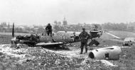 Asisbiz Messerschmitt Bf 109E3 8.JG53 Black 11 belly landed France 1940 01