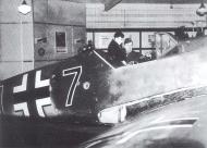 Asisbiz Messerschmitt Bf 109E4B 8.JG53 Black 7 Walter Fiel WNr 5901 crash landed Kent 2nd Oct 1940 01