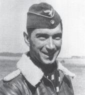 Asisbiz Aircrew Luftwaffe ace Werner Molders 01