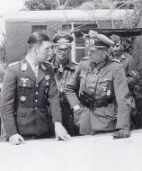 Asisbiz Aircrew Luftwaffe ace Werner Molders and Generaloberst Heinz Guderian 02