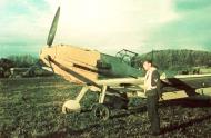 Asisbiz Messerschmitt Bf 109E3B JG53 Yellow 4 armed with 250 kg bomb France Oct 1940 Avions 189 P29