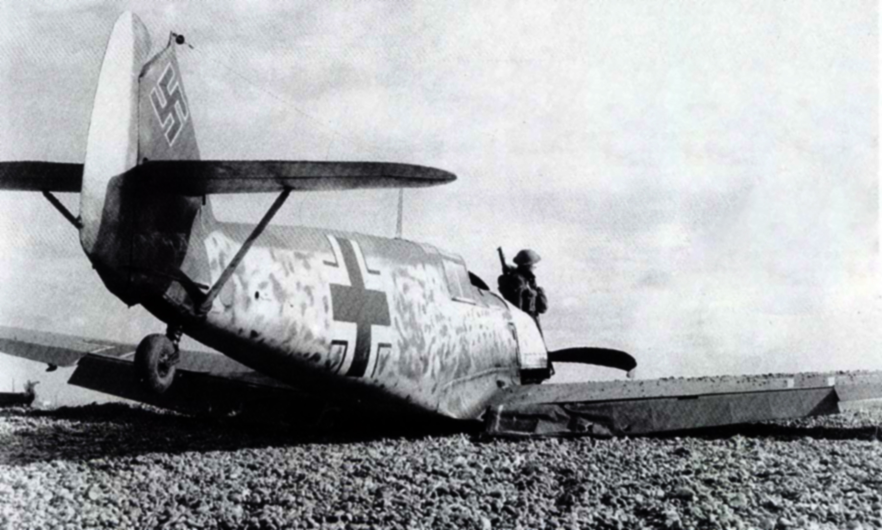 Messerschmitt Bf 109E1 7.JG54 White 13 Arno Zimmermann WNr 3576 crash landed Lydd Oct 27 1940 01