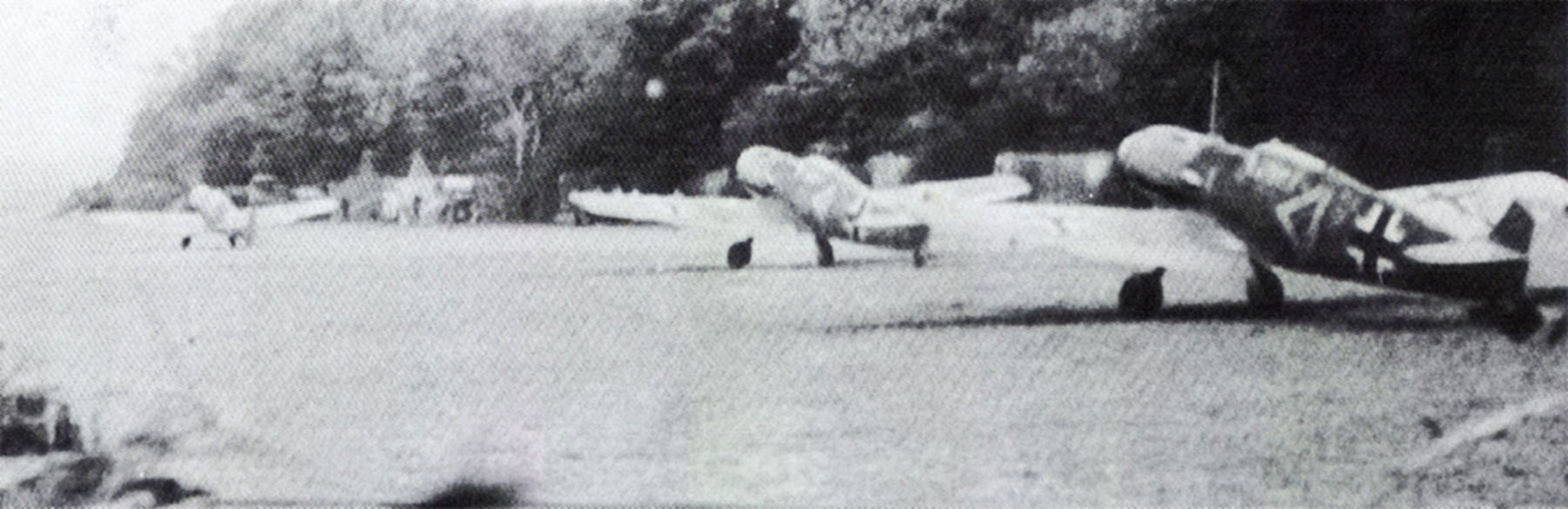 Messerschmitt Bf 109E3 Stab II.JG54 Bernhard Malischewski WNr 4869 France 1940 01