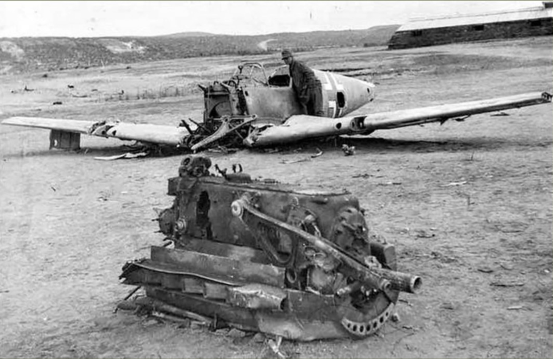 Bf 109E 1.JG77 Yellow 9 used by Hugo Dahmer belly landed Titowka btw 24th n 30th Jul 1941 07