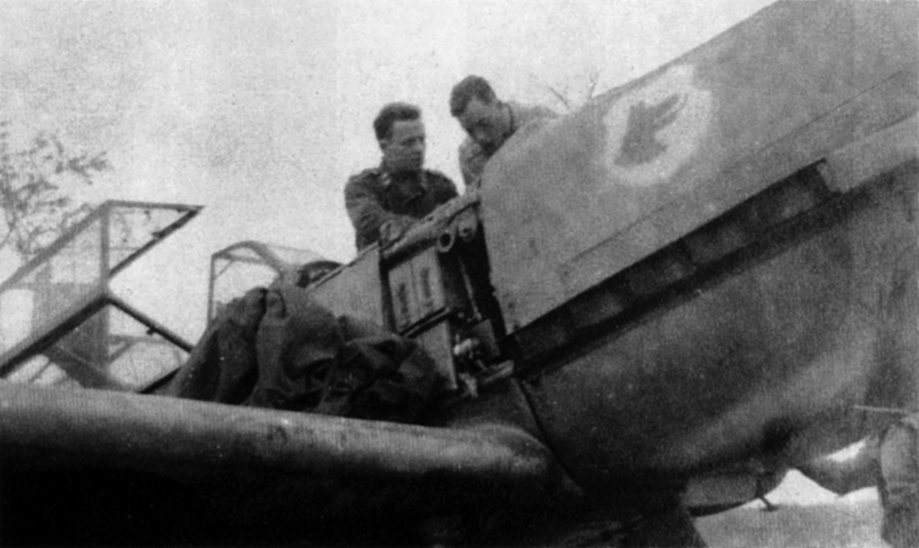 Messerschmitt Bf 109E4 7.JG77 Wolfdieter Huy Cherbourg France 1941 01