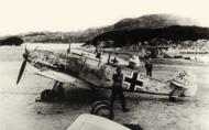 Asisbiz Messerschmitt Bf 109E1 4.JG77 White 13 Helmut Henz foreground Herdla Norway Aug 1940 01