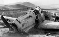Asisbiz Messerschmitt Bf 109E3B 4.(S)LG2 Triangle White C named Hinz Vogeler belly landed Kriklino Greece 1941 02