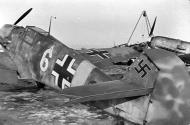 Asisbiz Messerschmitt Bf 109E8 1.(J)LG2 Yellow 6 Romania 1941 01