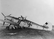 Asisbiz Messerschmitt Bf 109E3 3.(J)LG2 Brown 9 WNr 1136 France 1940 eBay 01