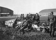 Asisbiz Messerschmitt Bf 109E4B 6.(S)LG2 Triangle P crashsite 01