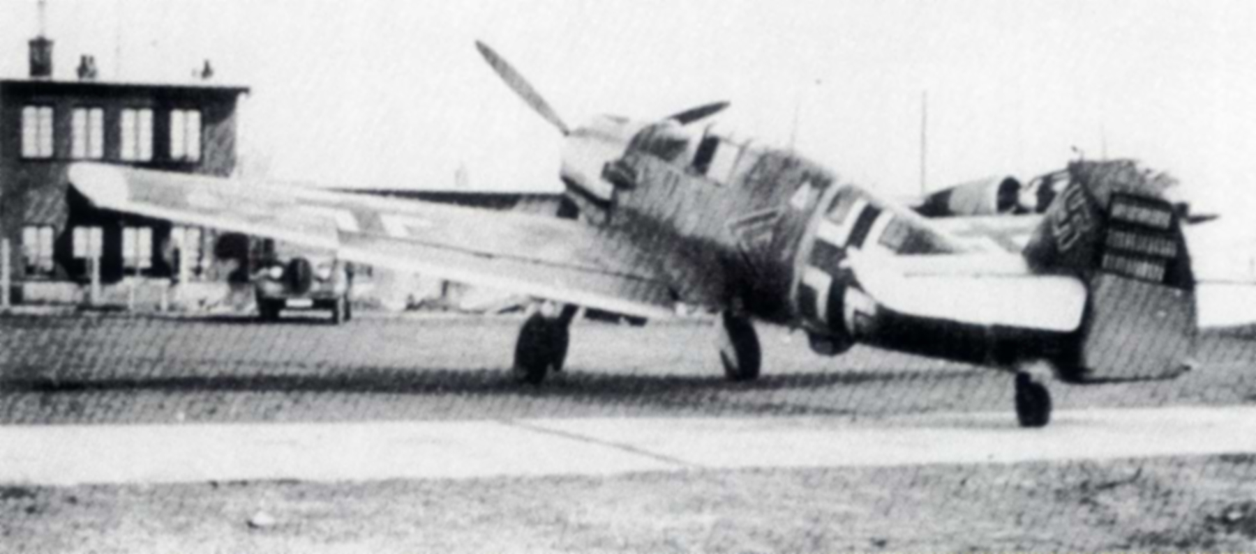 Messerschmitt Bf 109E3 Stab I.LG2 Kommandeur Herbert Ihlefeld WNr 5057 Hungary 1941 01