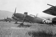 Asisbiz Messerschmitt Bf 109E7 Vazdushni Voyski White 9 Bulgaria 1941 02