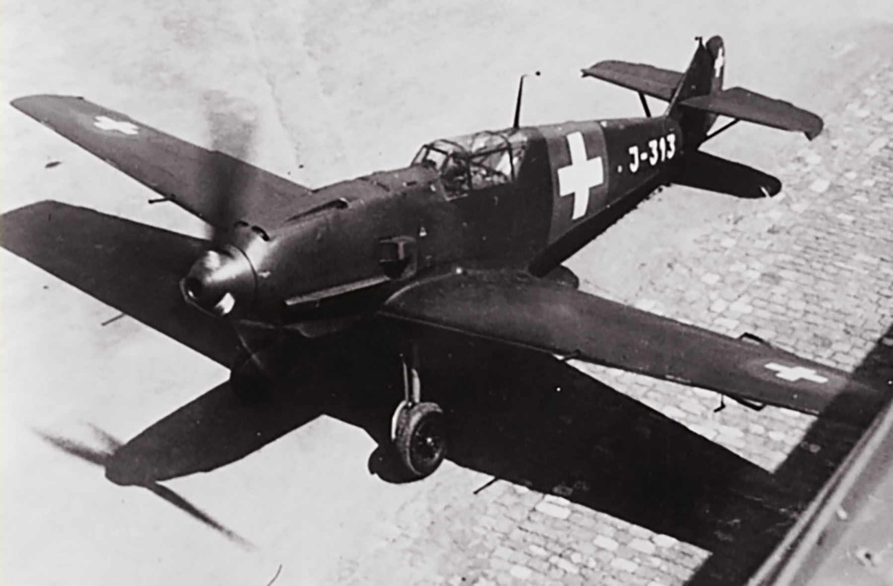 Messerschmitt Bf 109E3 Swiss Flieger Kompagnie FlKp21 J313 WNr 2161 Switzerland 01