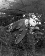 Asisbiz Messerschmitt Bf 109E showing StG2 emblem on the right cowling 01