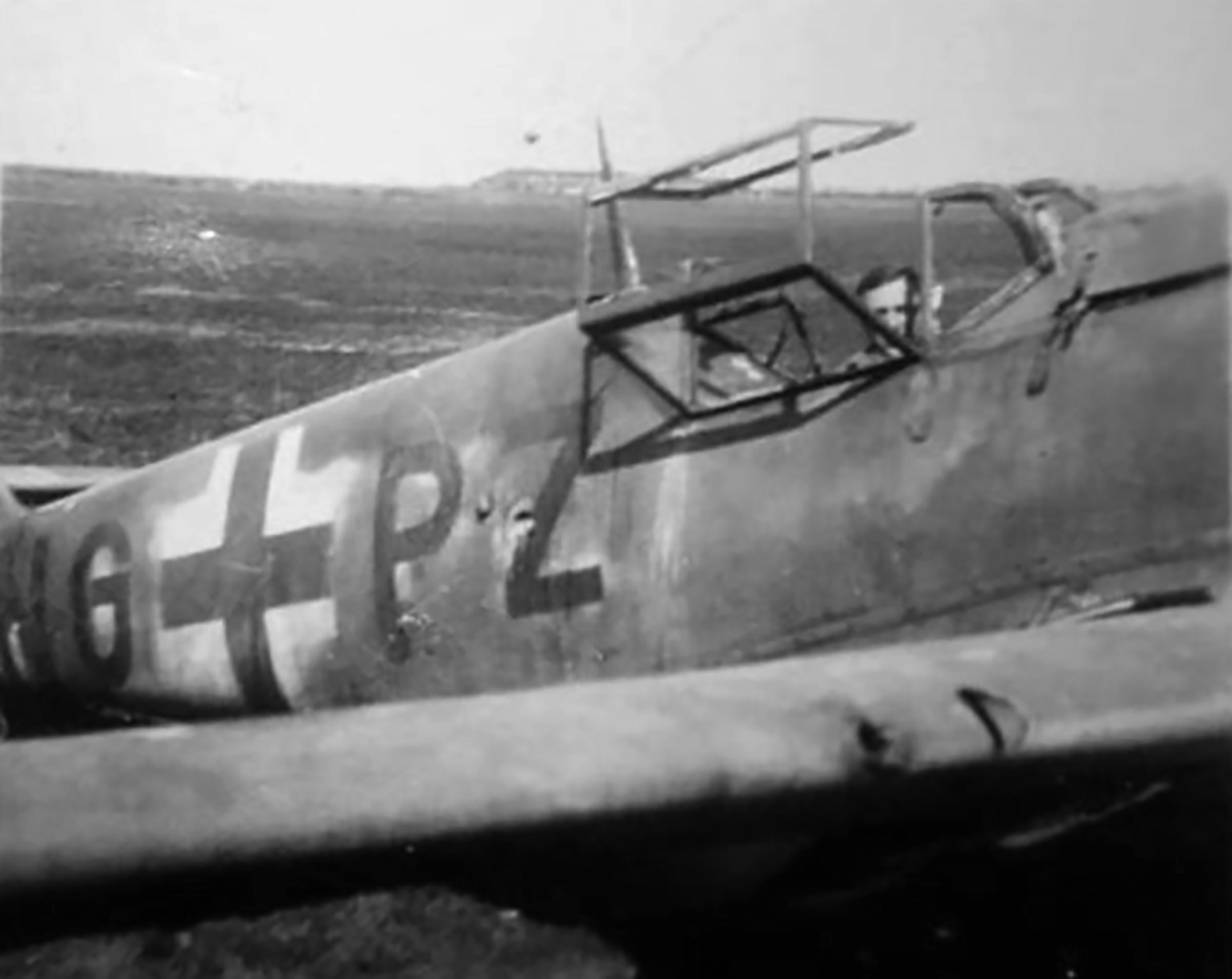 Messerschmitt Bf 109E Stammkennzeichen Stkz NG+PZ at Fliegerhorst Gotha 1945 eBay 01