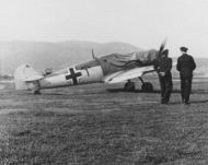 Asisbiz Messerschmitt Bf 109E4 5.(J)TG186 Black 1 showing the units emblem in Belgium 1940 eBay 02