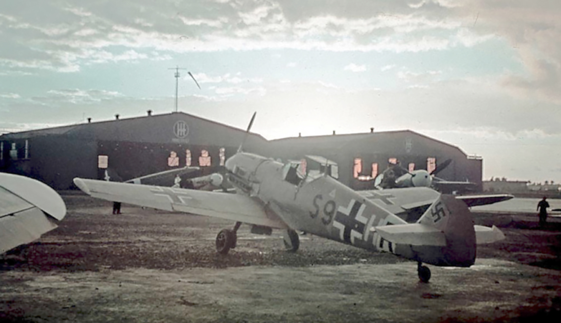 Messerschmitt Bf 109E7BTrop 7.ZG1 S9+HR Kurt Fressler in Italy 1942 01
