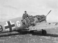 Asisbiz Messerschmitt Bf 109E7BTrop 7.ZG1 S9+GR abandoned Martuba 1942 02