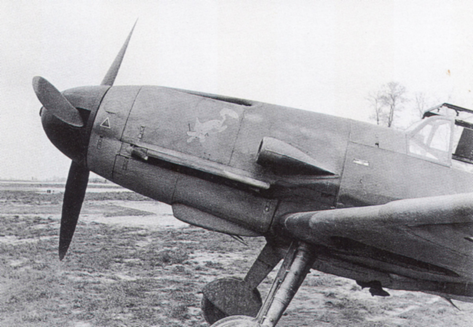 Messerschmitt Bf 109F2B 10.JG2(Jabo) Beaumont le Roger France 1942 01