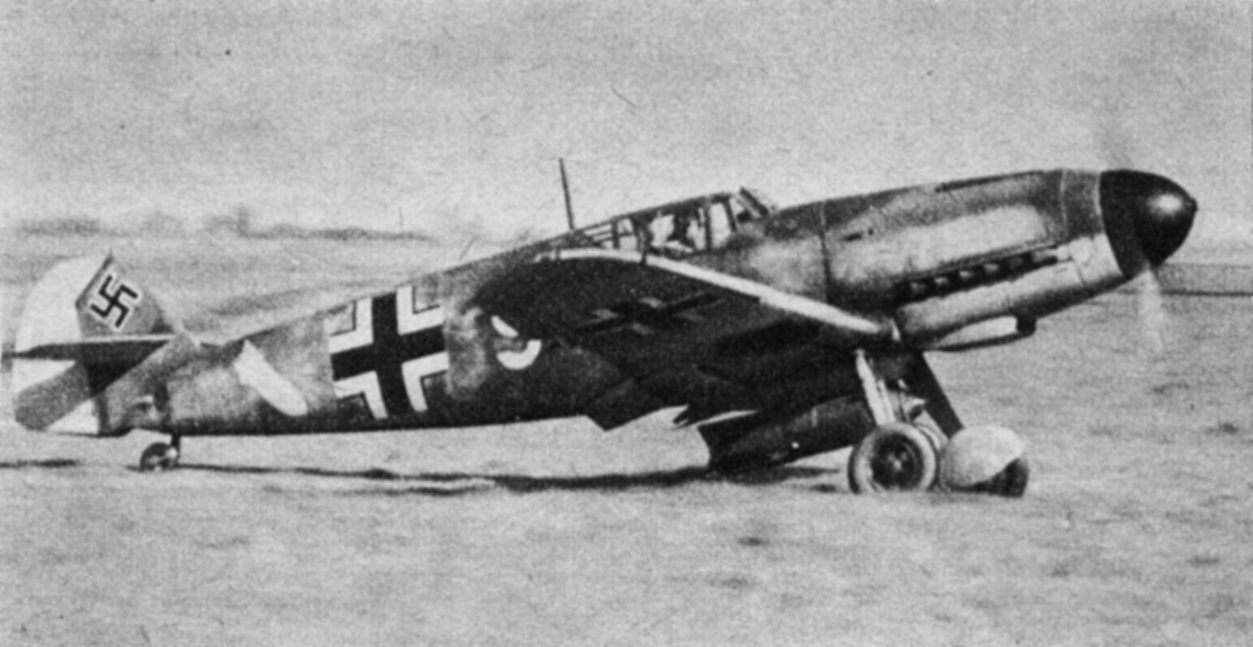 Messerschmitt Bf 109F4B 10.JG26(Jabo) (W9+) Caen Carpiquet France Der Adler June 1942 01
