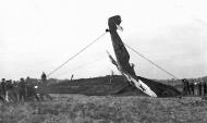 Asisbiz Messerschmitt Bf 109F 7.JG26 White 8 landing mishap ebay2