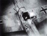 Asisbiz Messerschmitt Bf 109F2 Stab I.JG26 Rolf Pingel crash landed Dover 1941 07