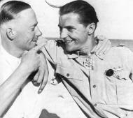 Asisbiz Aircrew Luftwaffe .JG27 ace Hans Joachim Marseille and Fritz Dettmann