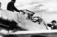 Asisbiz Messerschmitt Bf 109F4Trop 3.JG27 Yellow 14 Hans Joachim Marseille Martuba 1942 04
