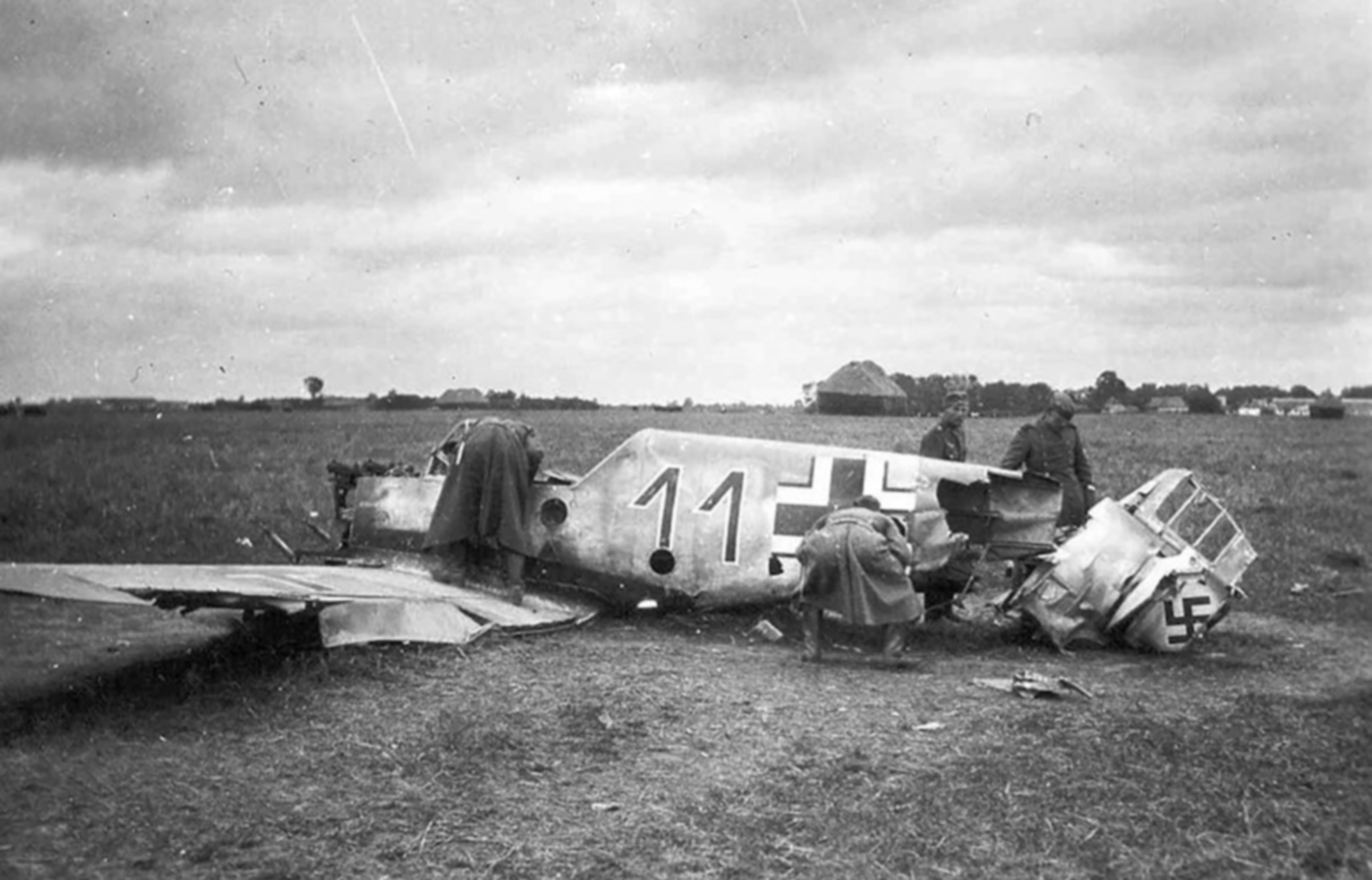 Messerschmitt Bf 109F2 2.JG3 Black 11 Heinz Kupper WNr 12697 Butornoje 11th July 1941 ebay3